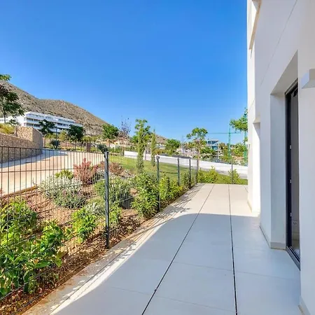 Stunning With Private Pool Appartement