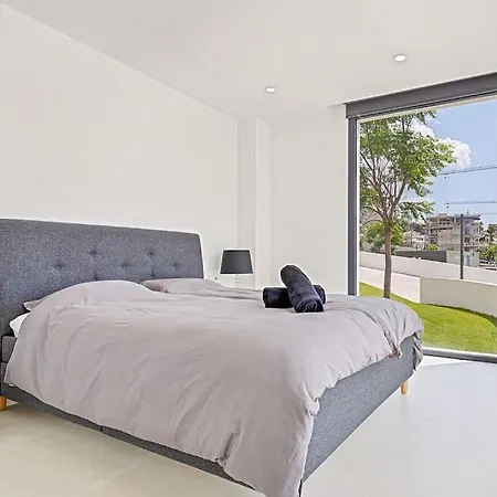 Stunning With Private Pool Appartement *